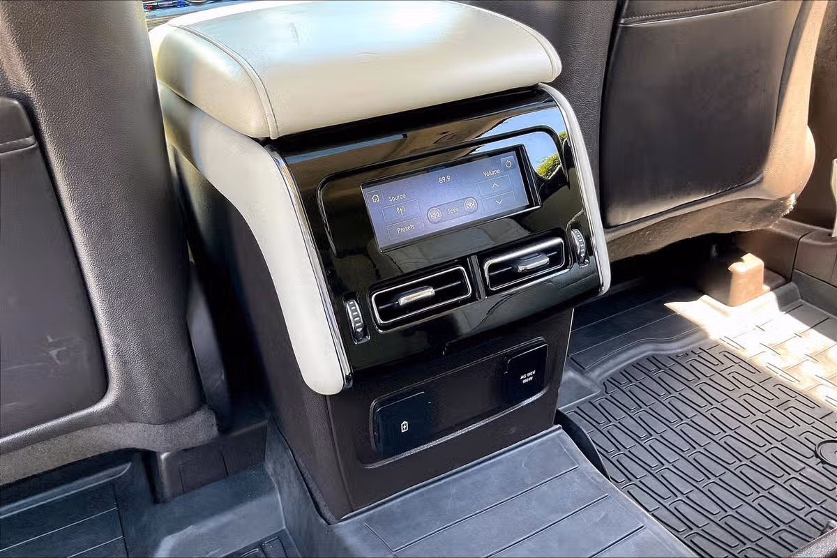 2022 Lincoln Aviator Black Label Image 33