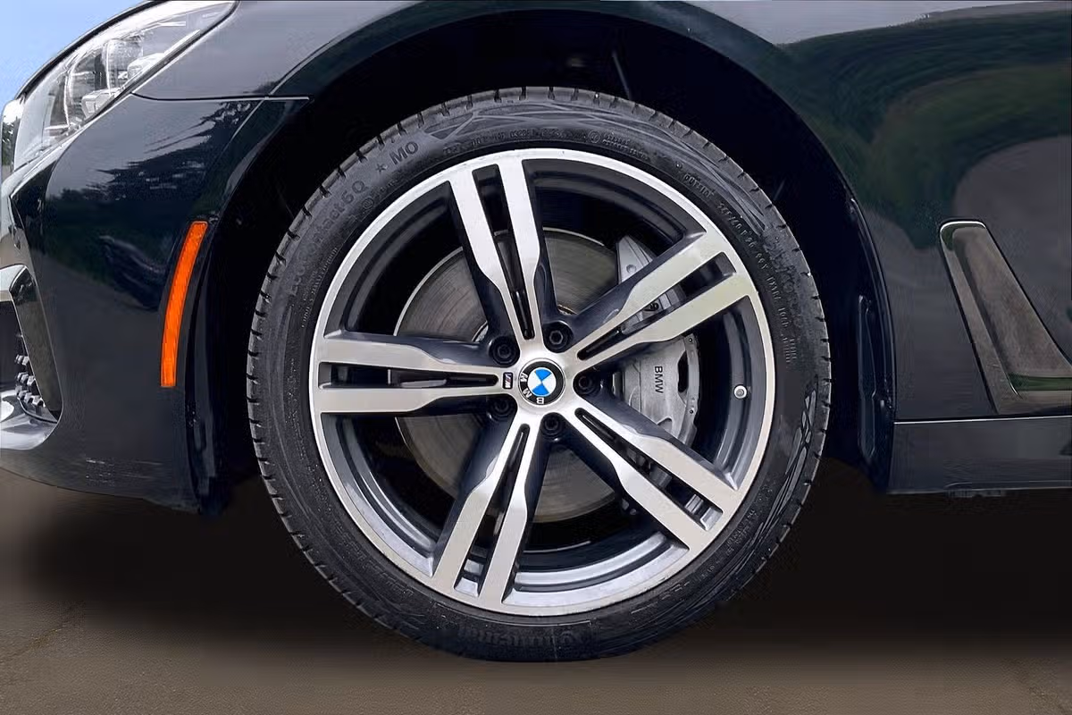 2018 BMW 7 Series 750i Image 9
