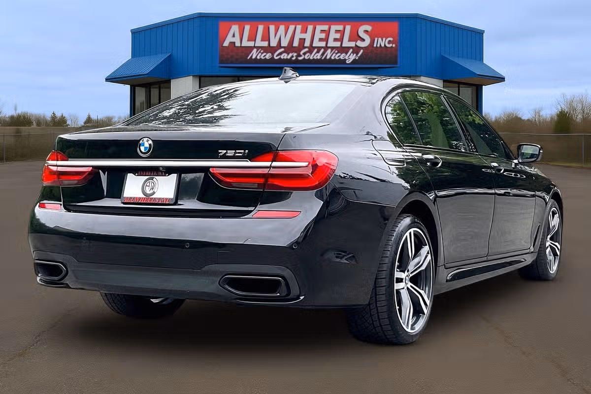 2018 BMW 7 Series 750i Image 11