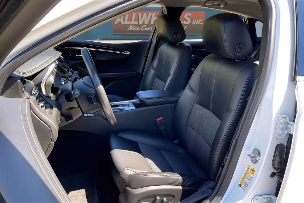 2019 Chevrolet Impala LT Image 23