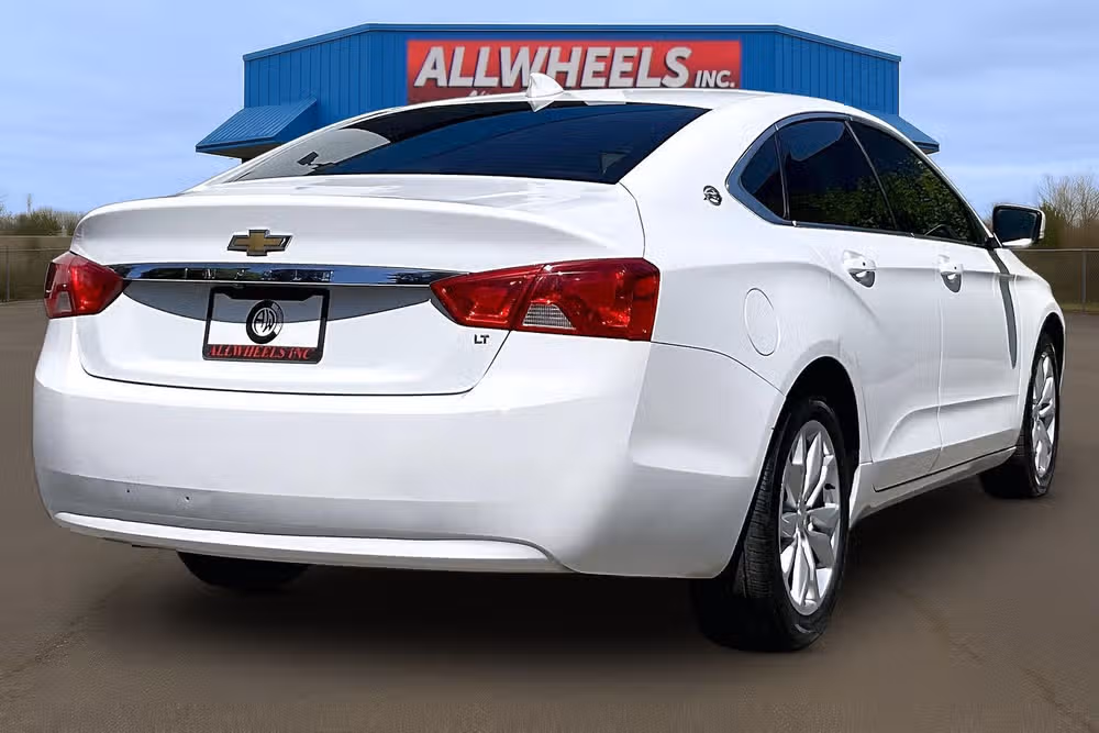 2019 Chevrolet Impala LT Image 11
