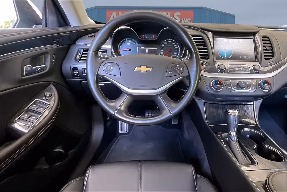 2019 Chevrolet Impala LT Image 5