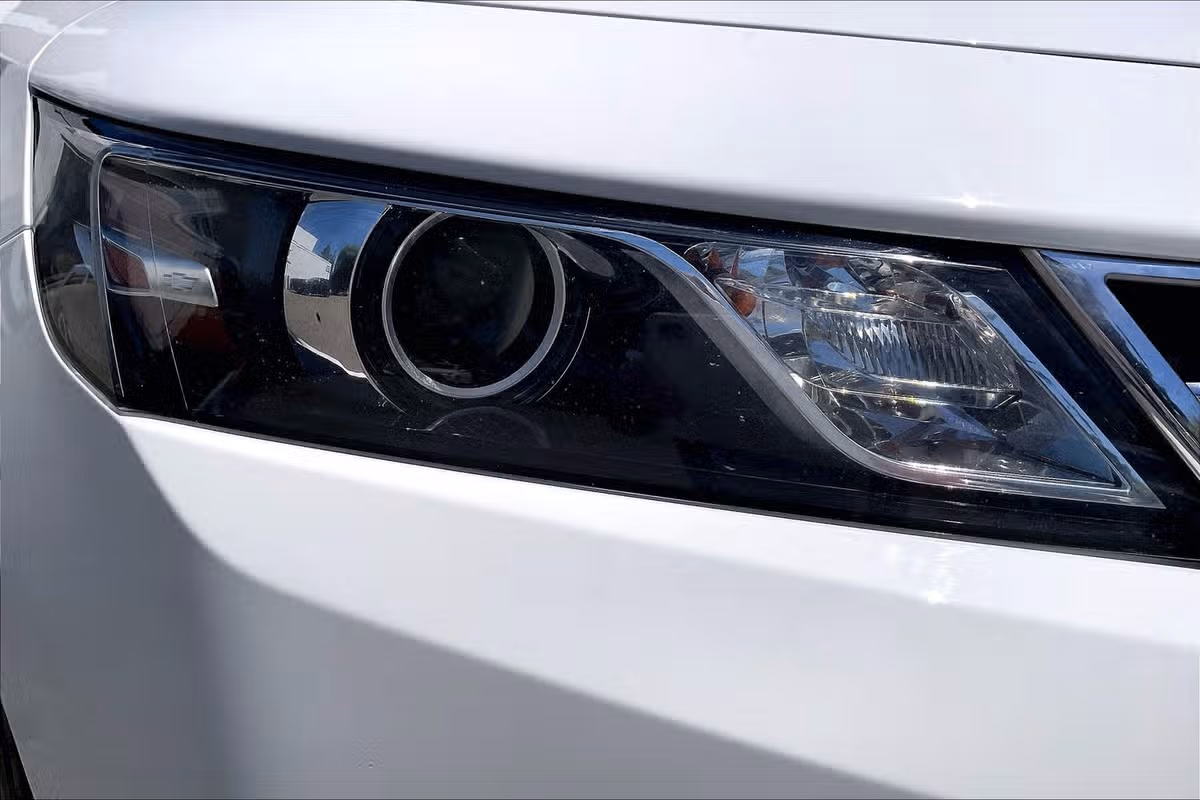 2019 Chevrolet Impala LT Image 27