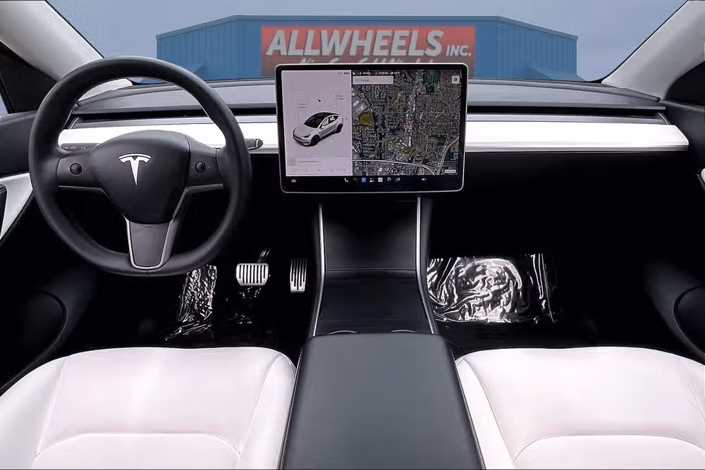 2020 Tesla Model Y Long Range Image 14
