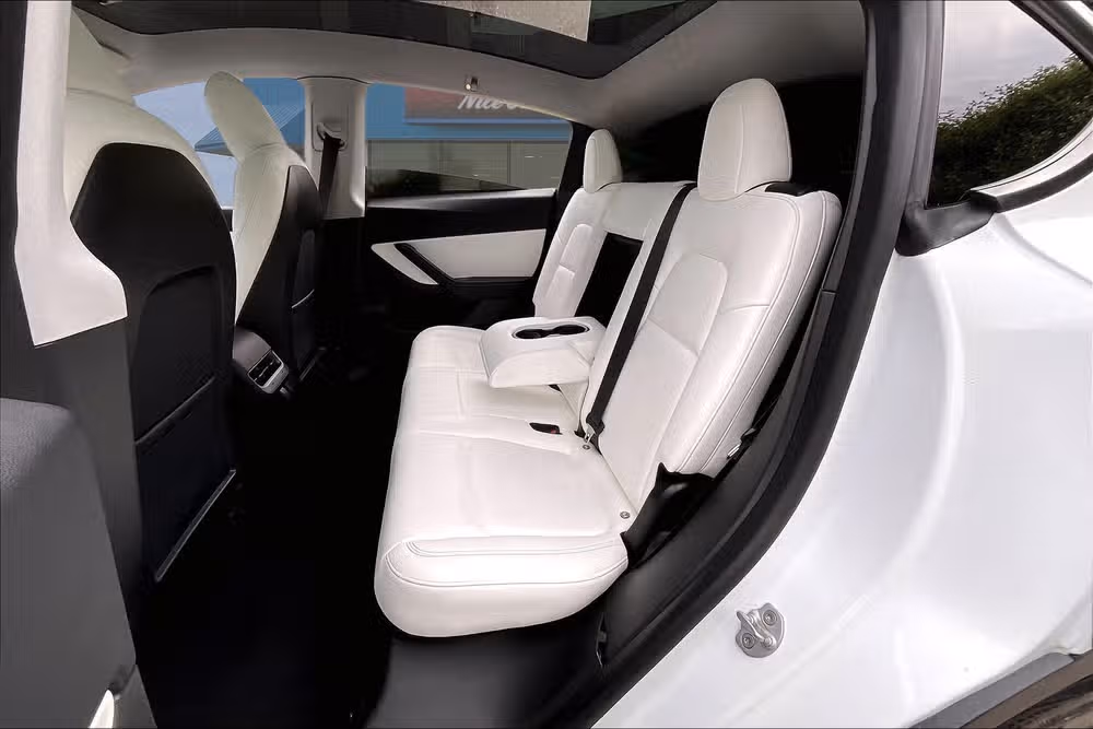 2020 Tesla Model Y Long Range Image 23