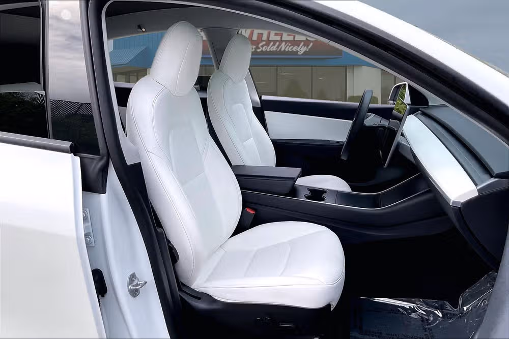 2020 Tesla Model Y Long Range Image 7