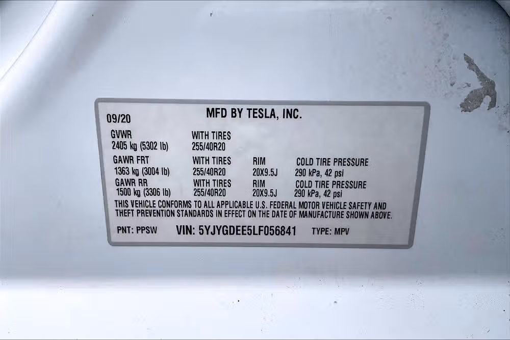 2020 Tesla Model Y Long Range Image 31