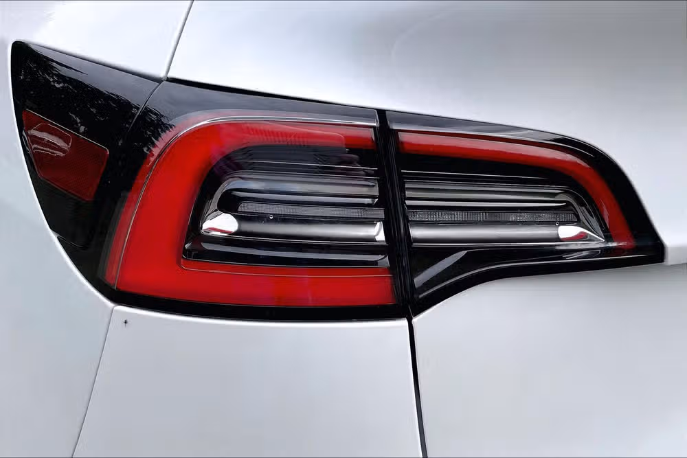 2020 Tesla Model Y Long Range Image 27
