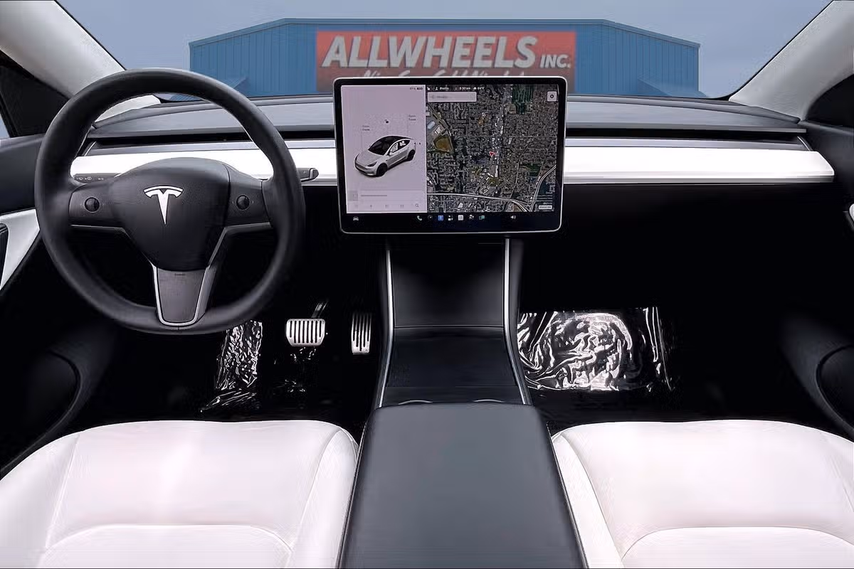 2020 Tesla Model Y Long Range Image 14