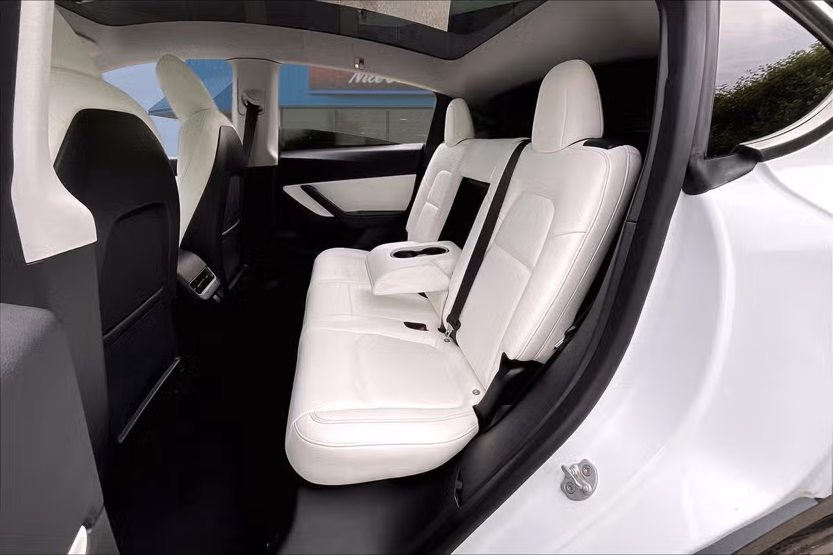 2020 Tesla Model Y Long Range Image 23