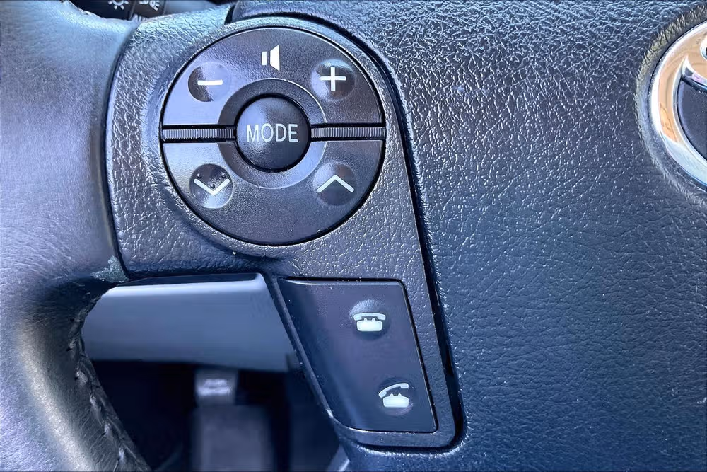 2013 Toyota Sequoia SR5 Image 16