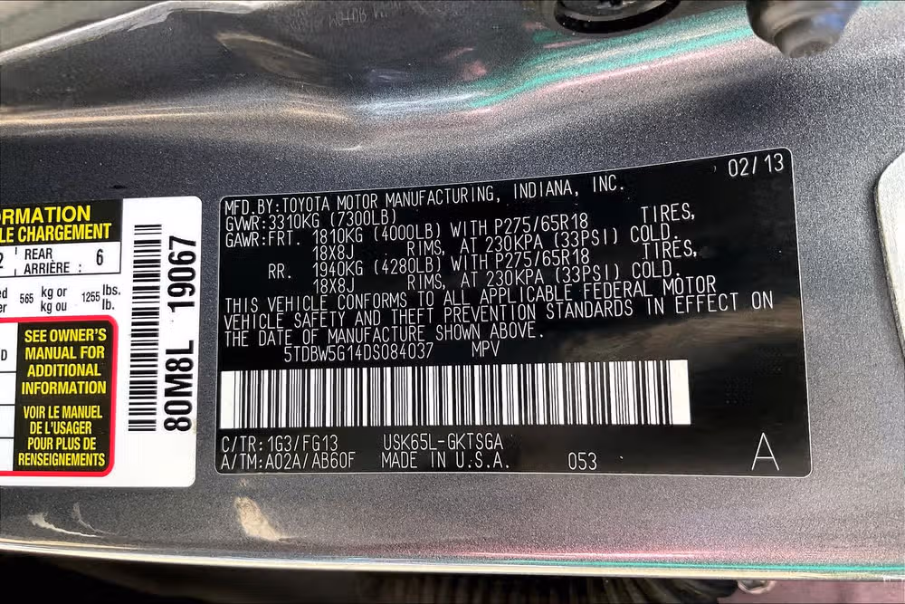 2013 Toyota Sequoia SR5 Image 32
