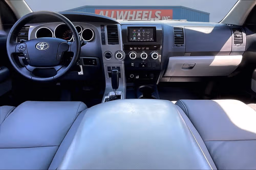2013 Toyota Sequoia SR5 Image 14