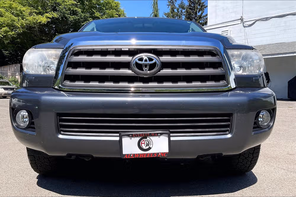 2013 Toyota Sequoia SR5 Image 27