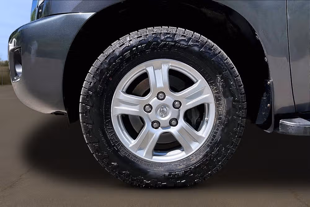 2013 Toyota Sequoia SR5 Image 9