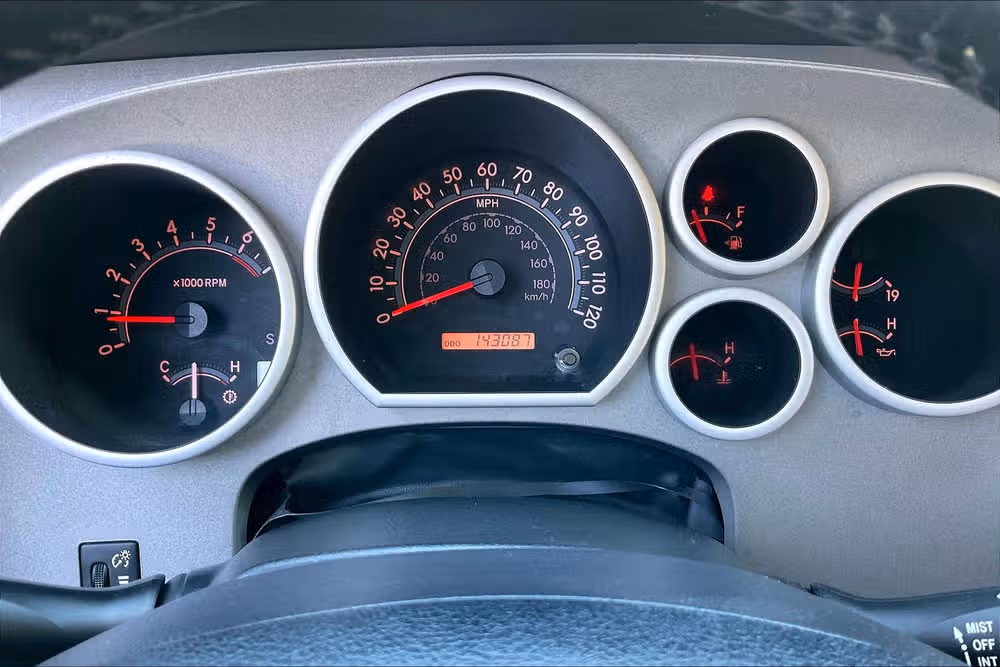 2013 Toyota Sequoia SR5 Image 18