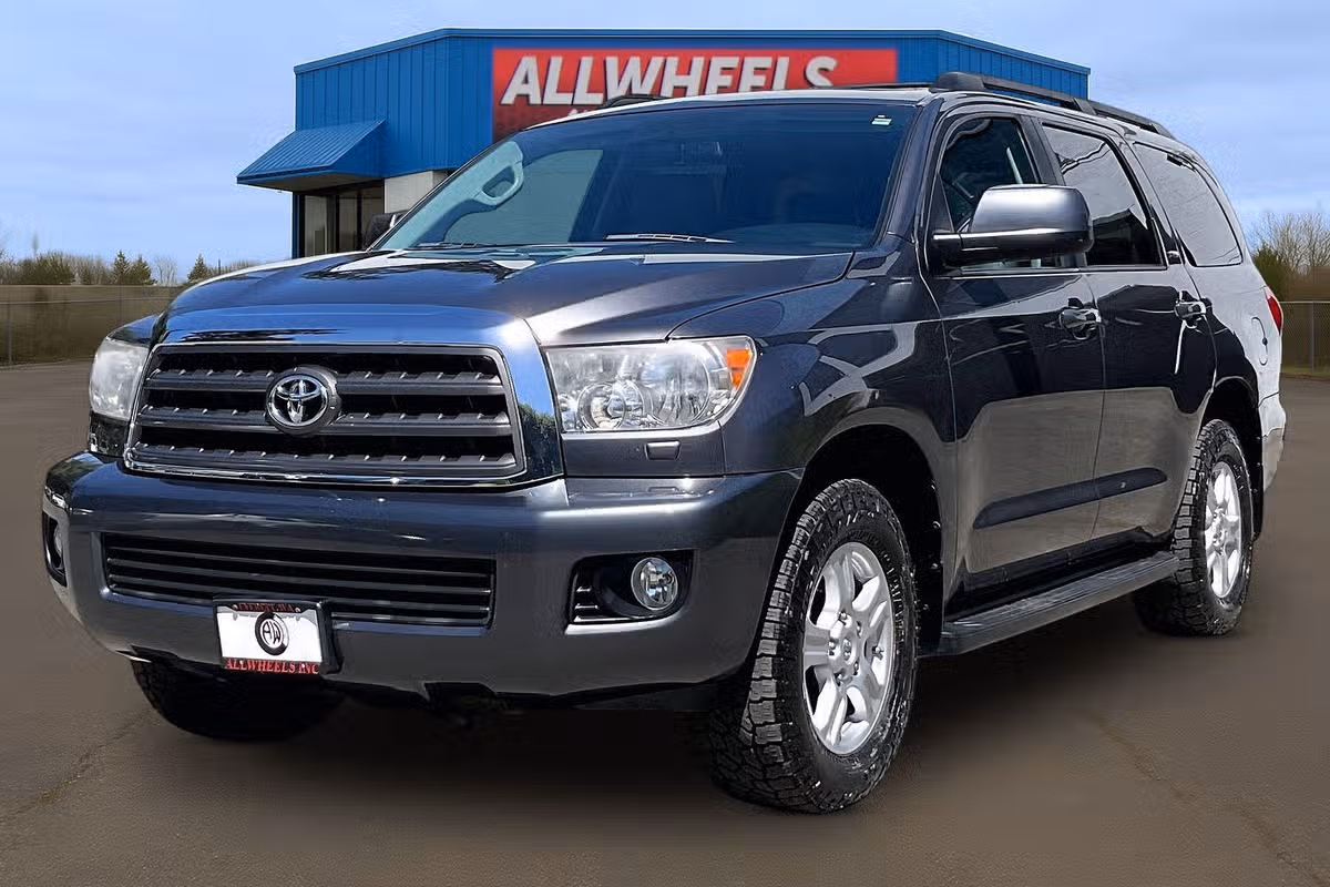 2013 Toyota Sequoia SR5 Image 10