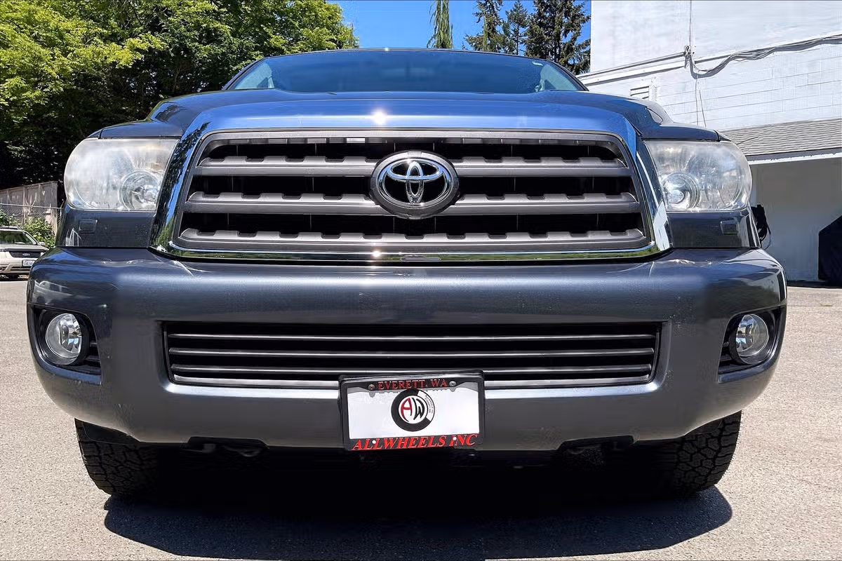 2013 Toyota Sequoia SR5 Image 27