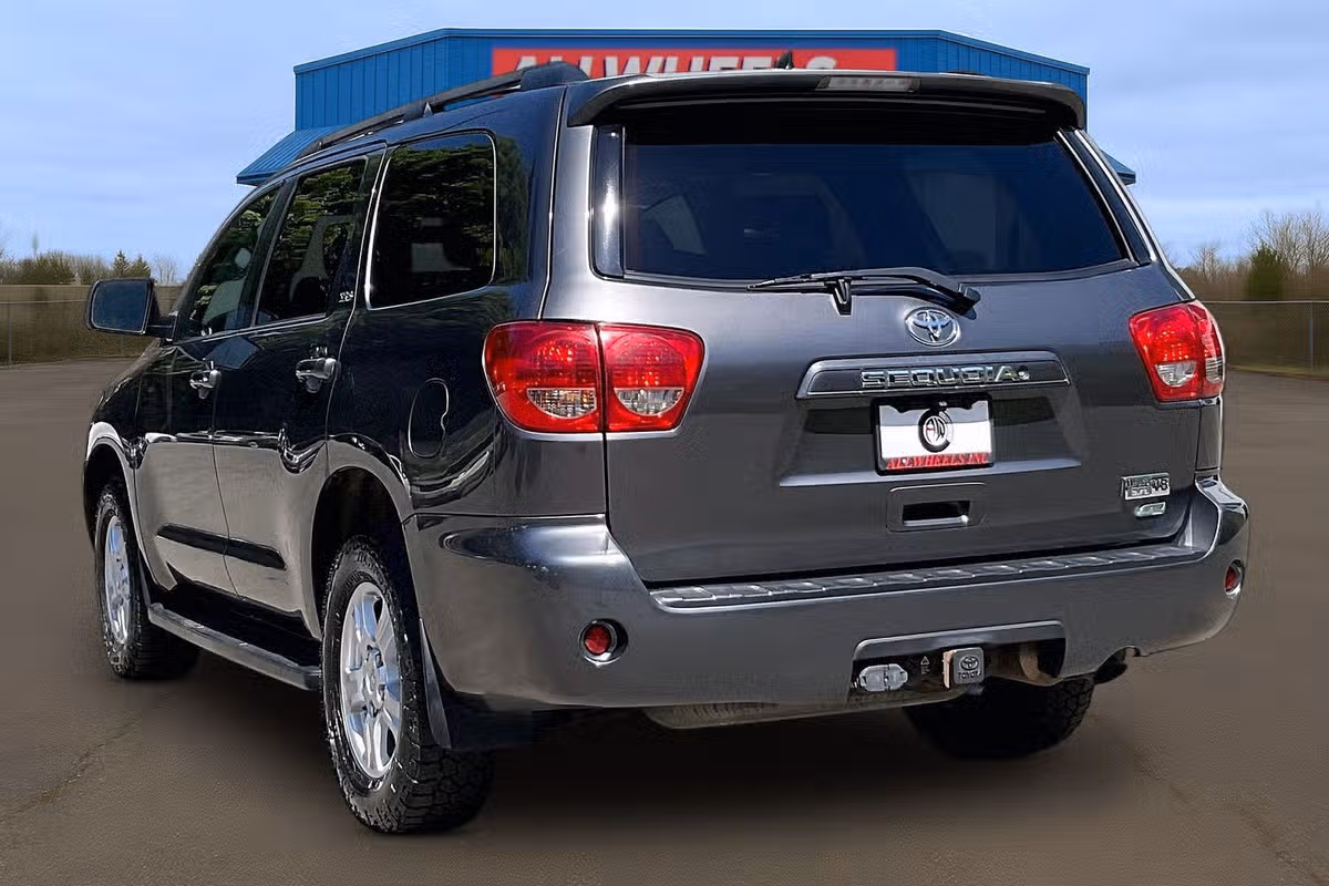 2013 Toyota Sequoia SR5 Image 2