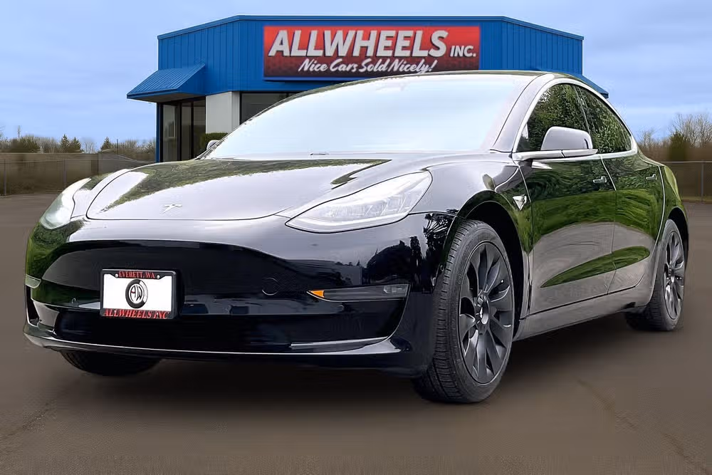 2019 Tesla Model 3 Mid Range Image 10