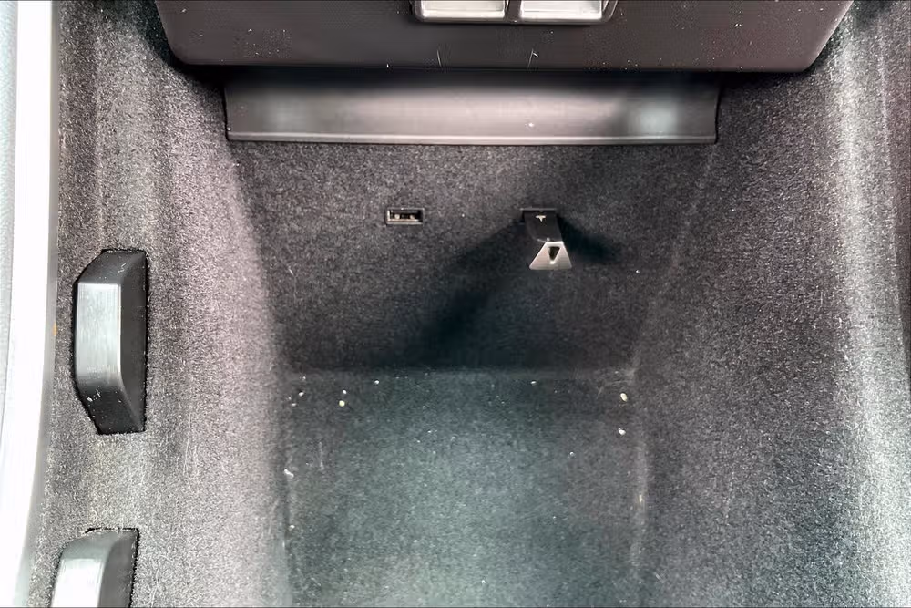 2019 Tesla Model 3 Mid Range Image 29