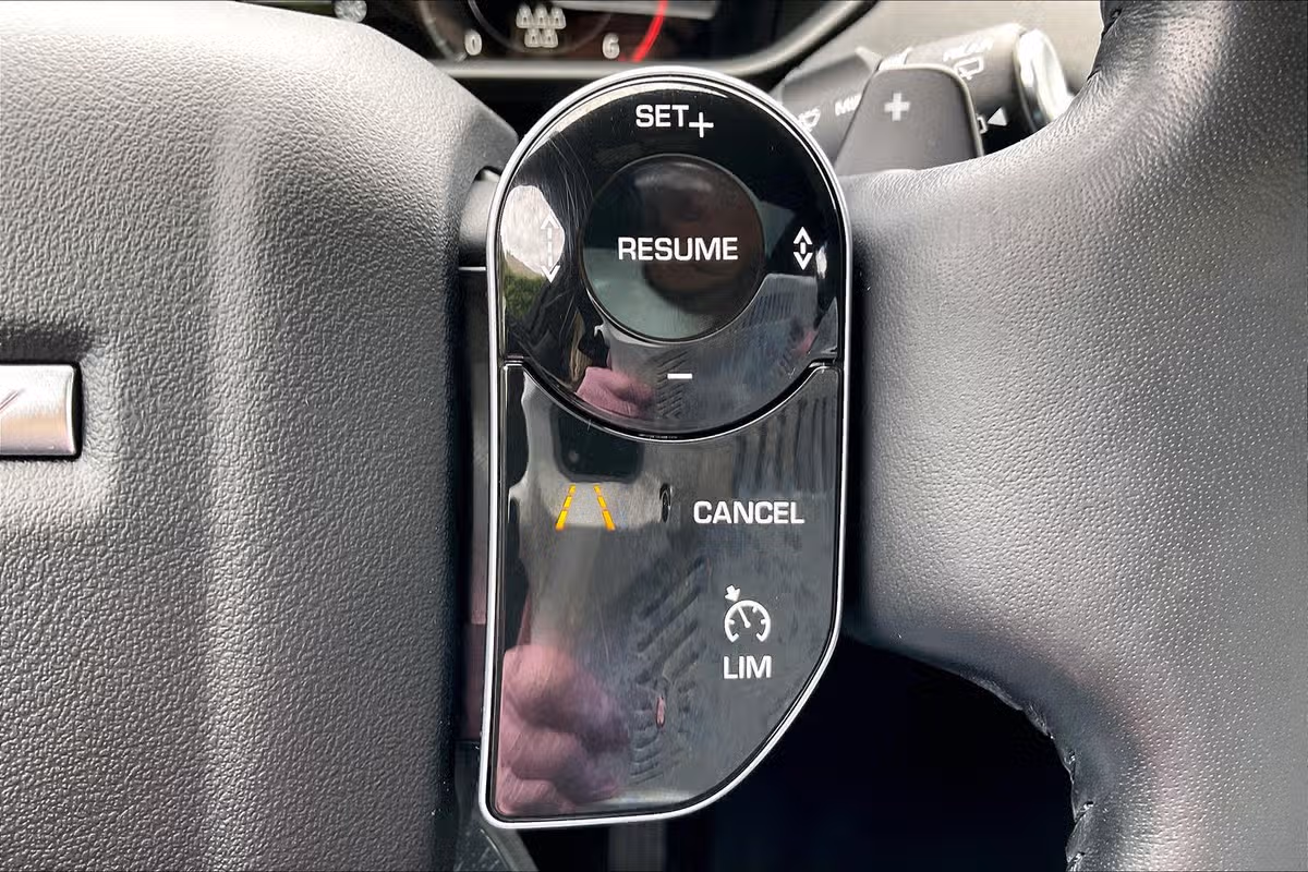 2019 Land Rover Discovery HSE Td6 Image 17