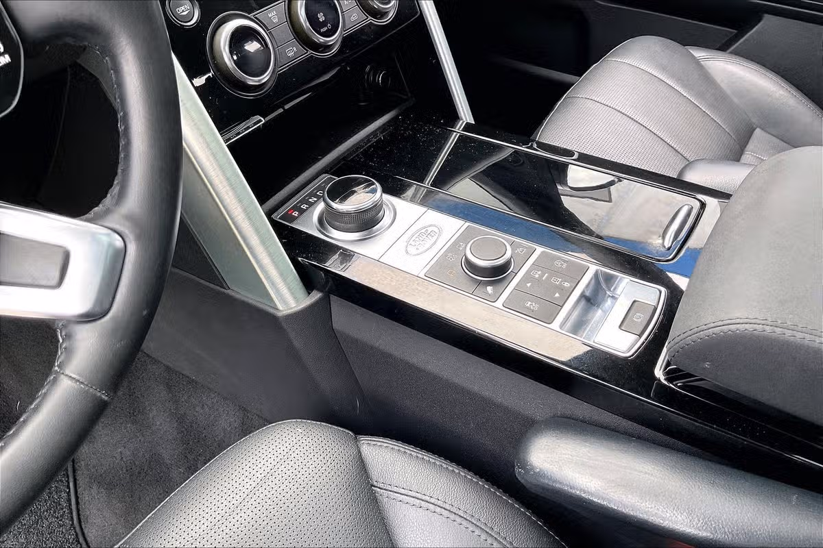 2019 Land Rover Discovery HSE Td6 Image 13
