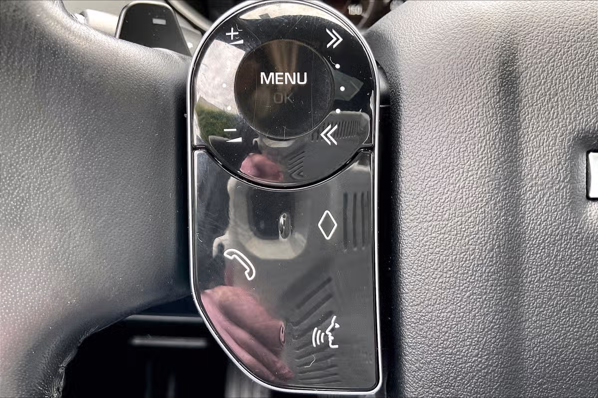 2019 Land Rover Discovery HSE Td6 Image 16