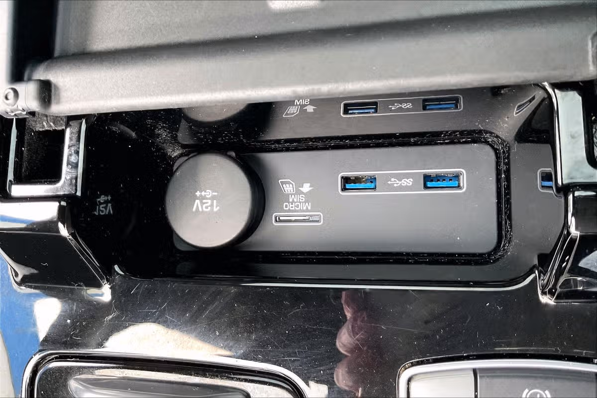 2019 Land Rover Discovery HSE Td6 Image 30