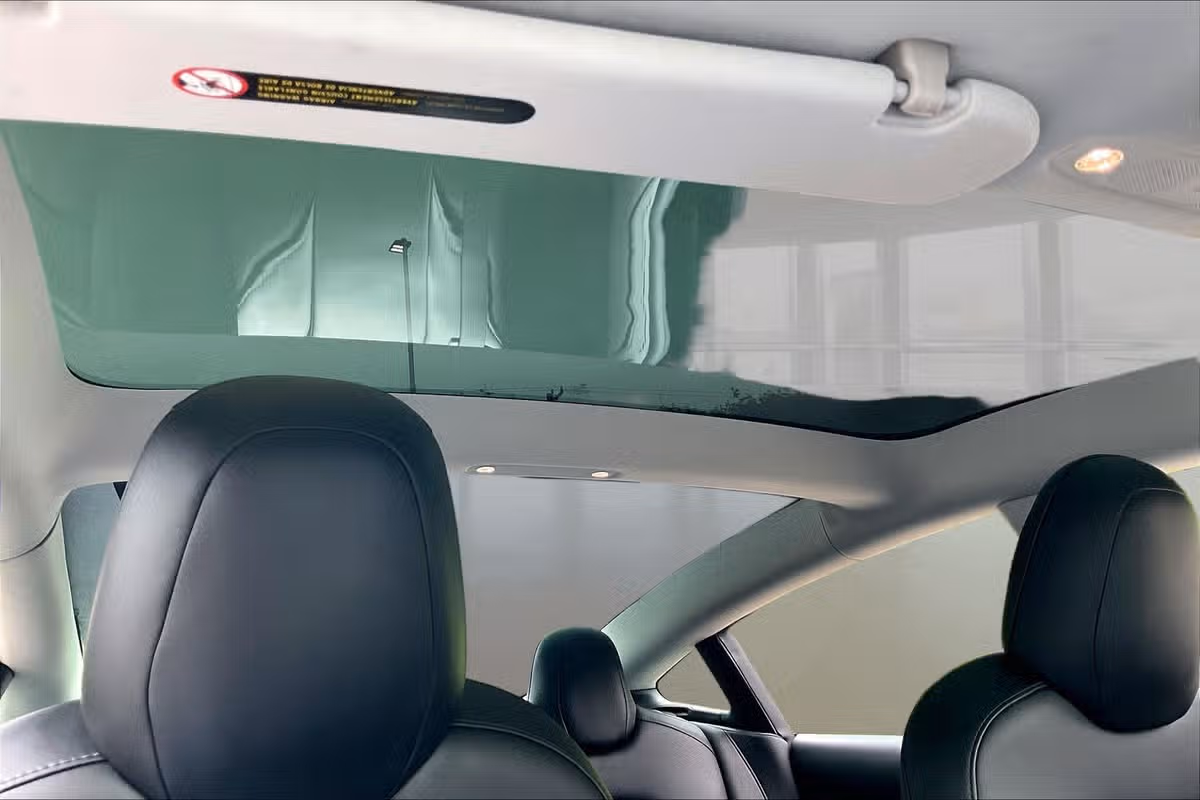 2020 Tesla Model 3 Performance Image 17