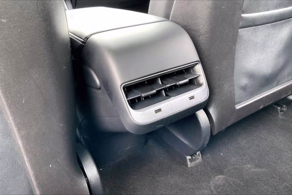 2020 Tesla Model 3 Performance Image 28