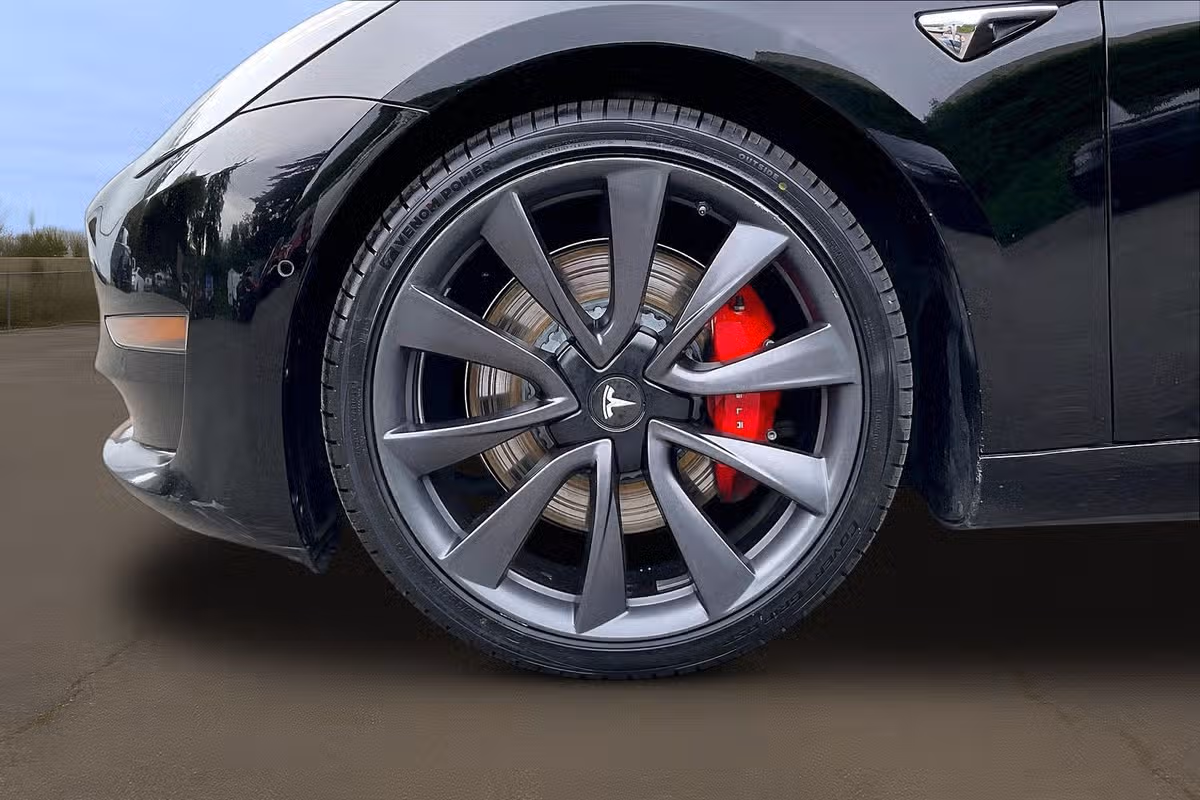 2020 Tesla Model 3 Performance Image 8