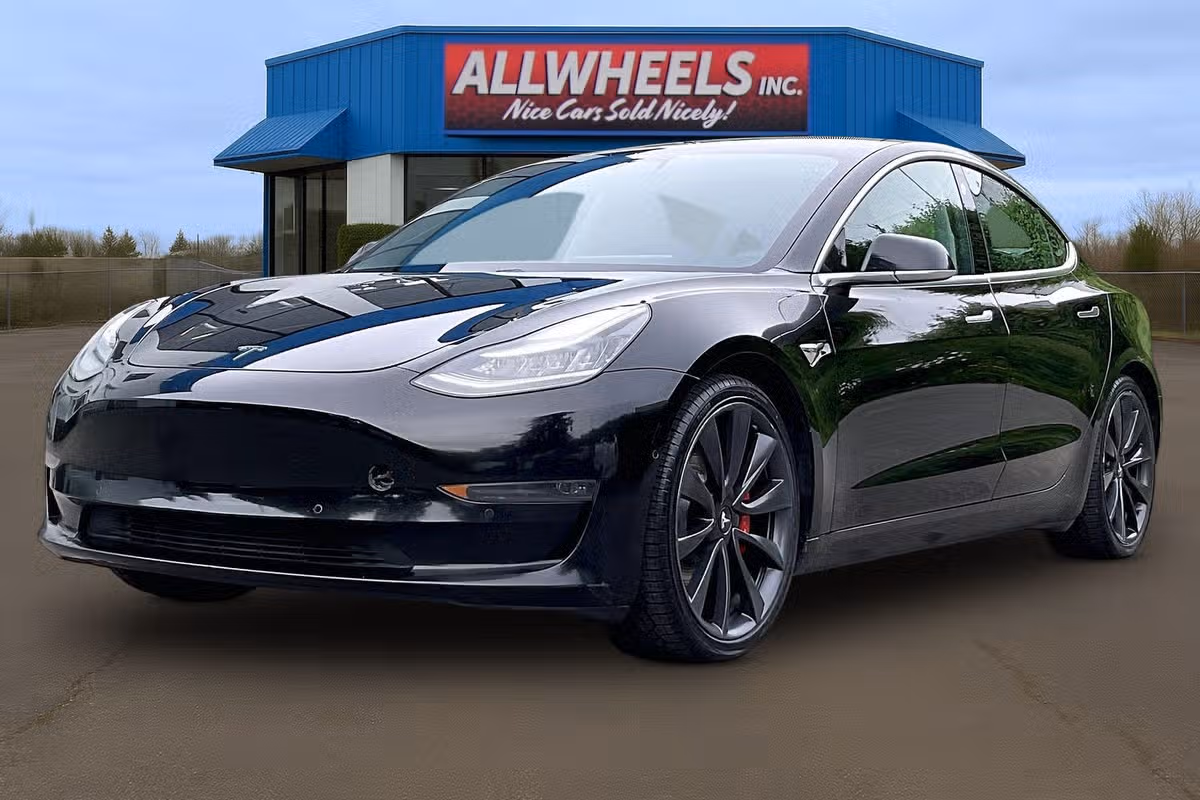 2020 Tesla Model 3 Performance Image 9