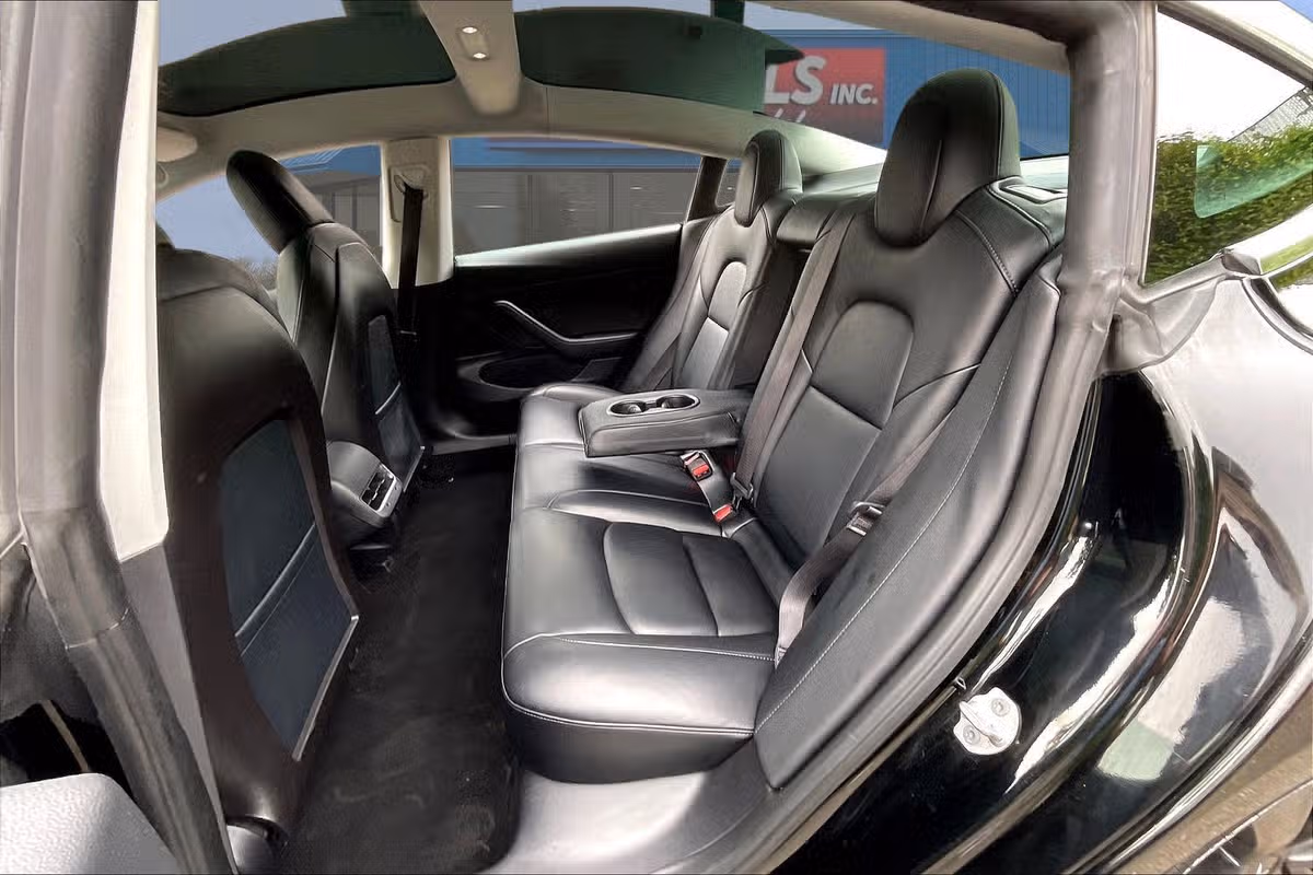 2020 Tesla Model 3 Performance Image 21