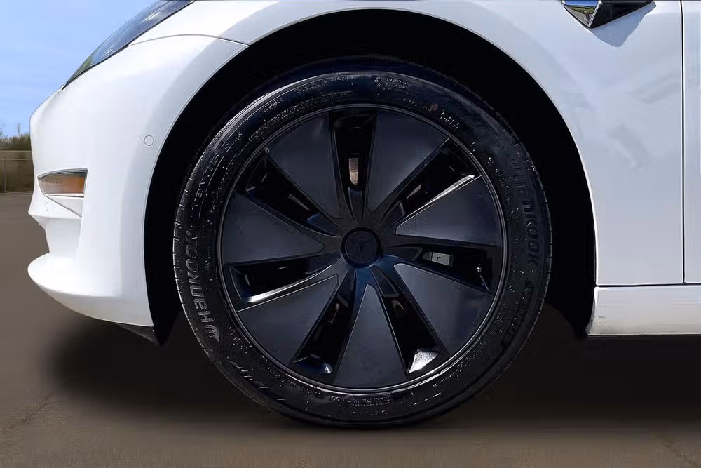 2020 Tesla Model 3 Standard Range Plus Image 9