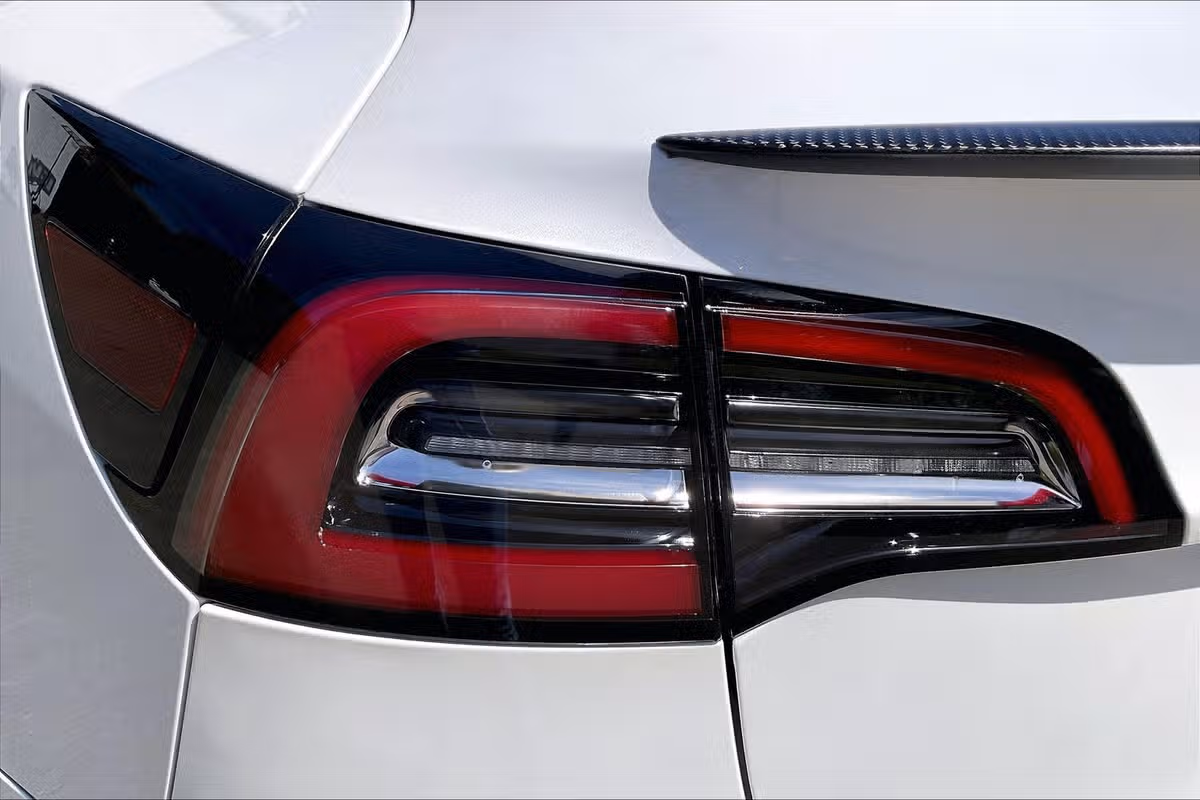 2020 Tesla Model 3 Standard Range Plus Image 27