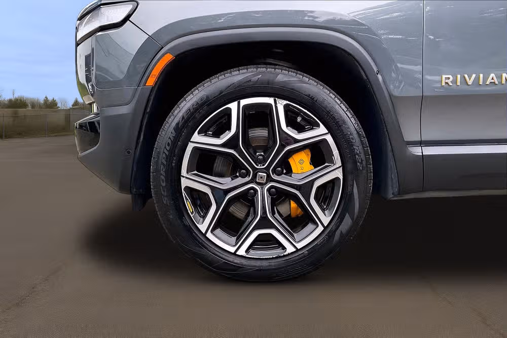 2022 Rivian R1T Adventure Crew Cab Image 9