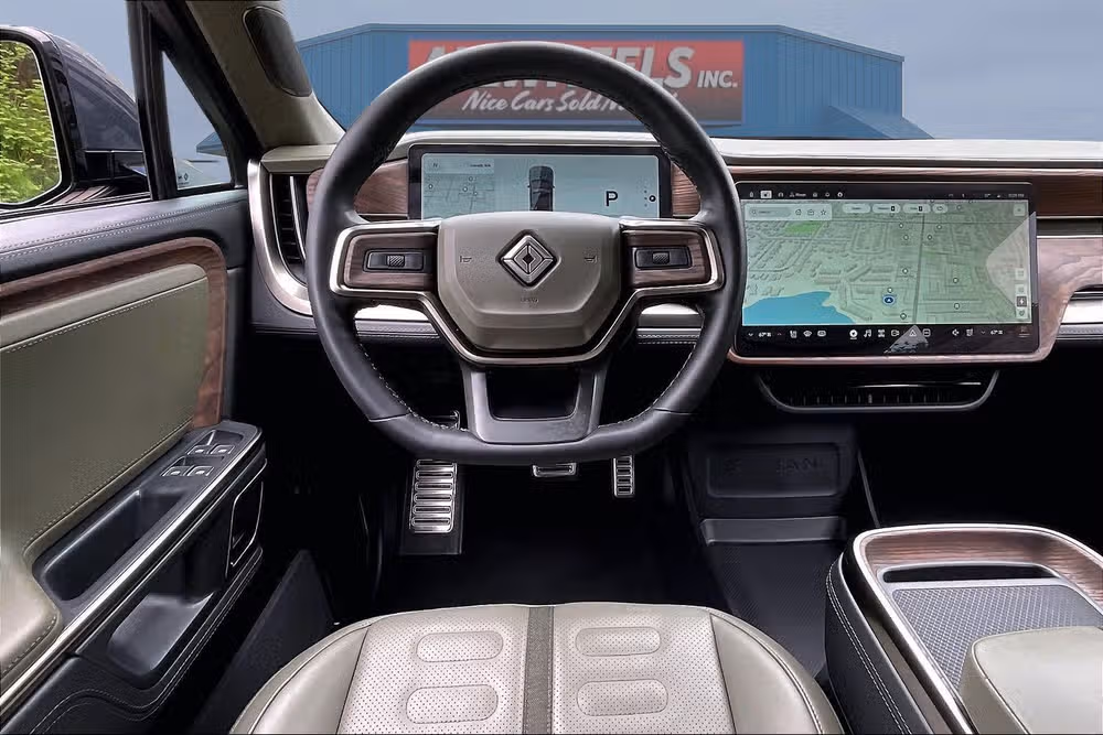 2022 Rivian R1T Adventure Crew Cab Image 5