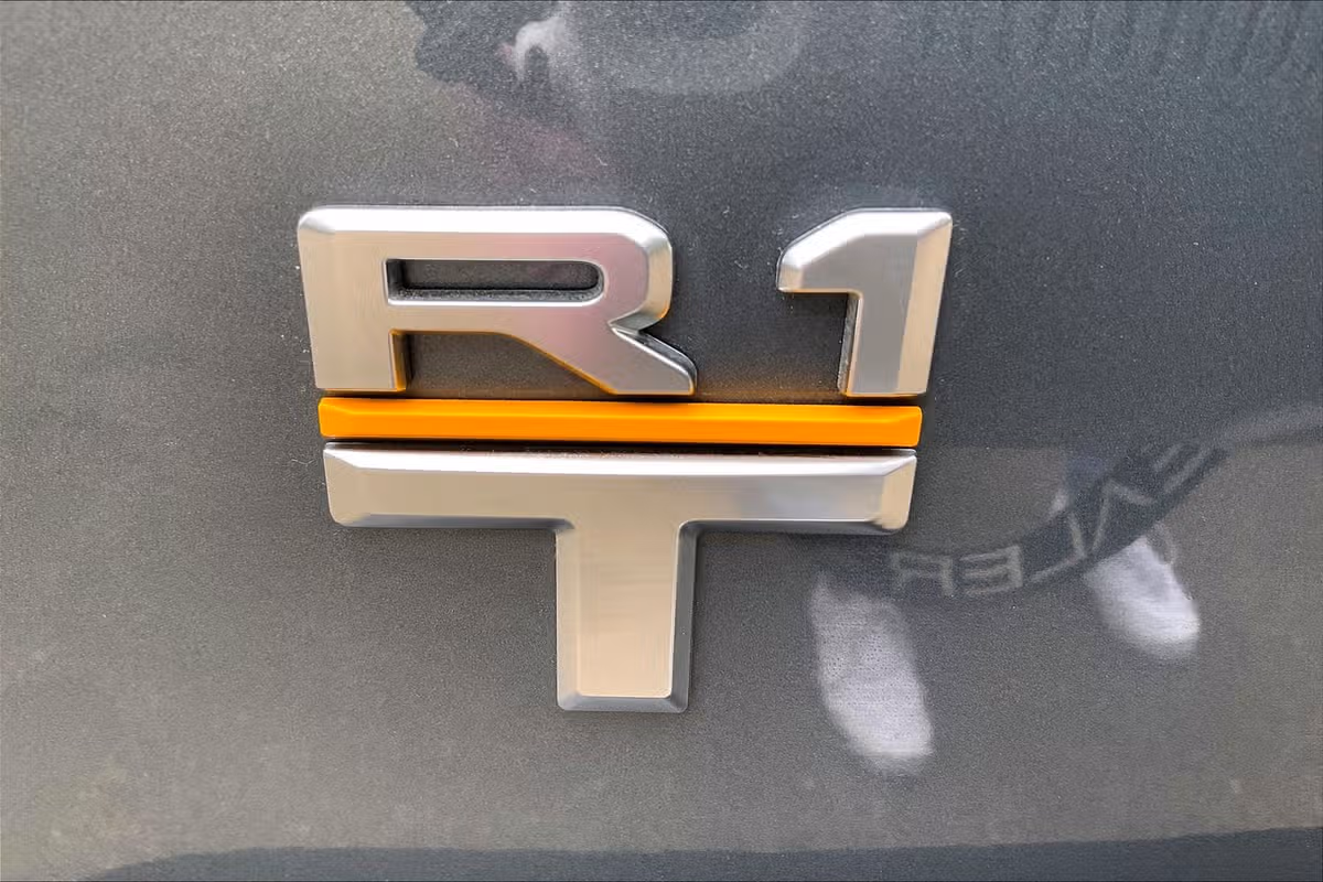 2022 Rivian R1T Adventure Crew Cab Image 8