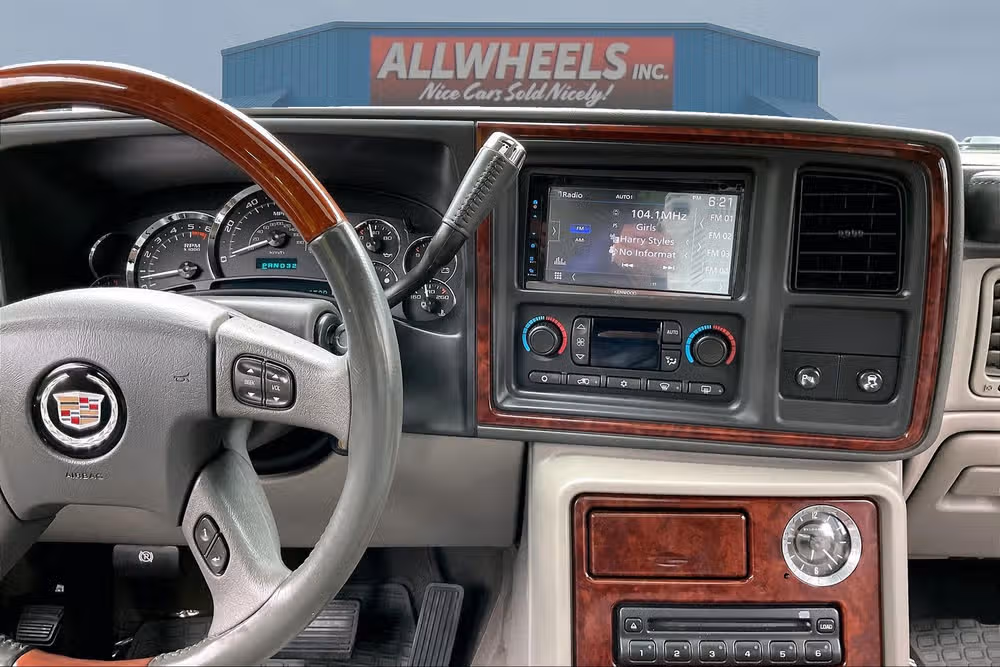 2005 Cadillac Escalade EXT Base Crew Cab Image 6