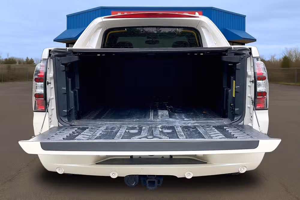 2005 Cadillac Escalade EXT Base Crew Cab Image 16