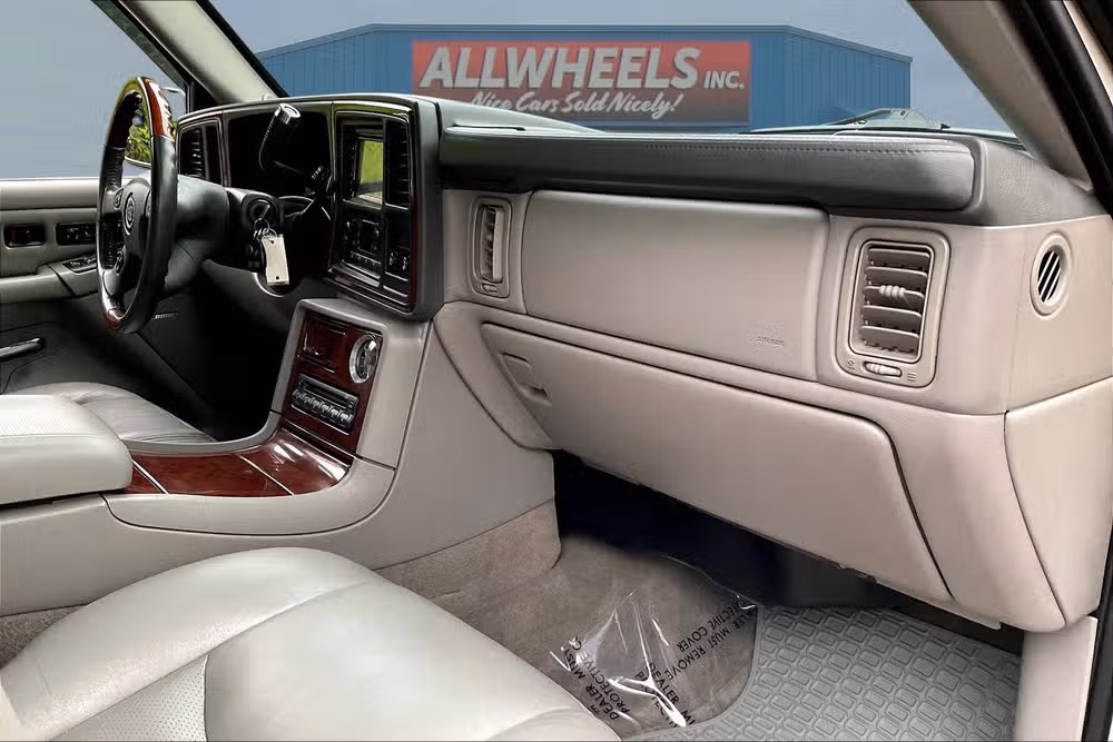 2005 Cadillac Escalade EXT Base Crew Cab Image 15