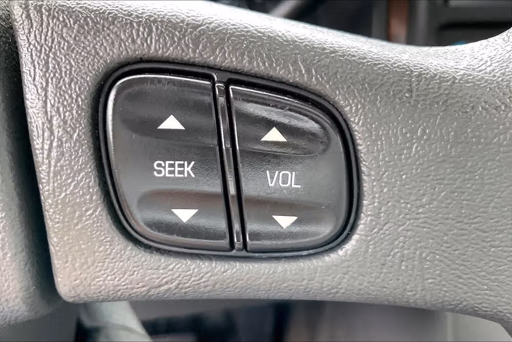 2005 Cadillac Escalade EXT Base Crew Cab Image 18