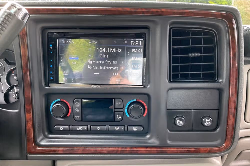 2005 Cadillac Escalade EXT Base Crew Cab Image 29
