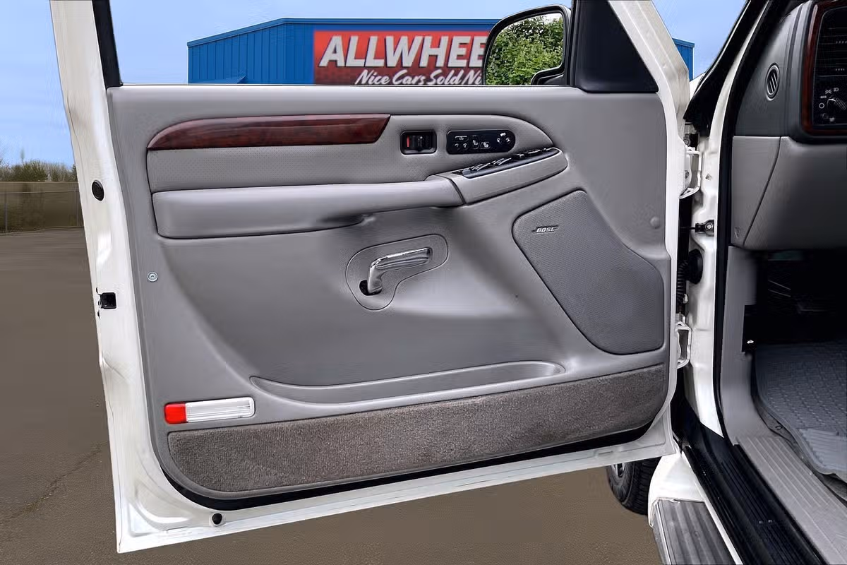 2005 Cadillac Escalade EXT Base Crew Cab Image 22