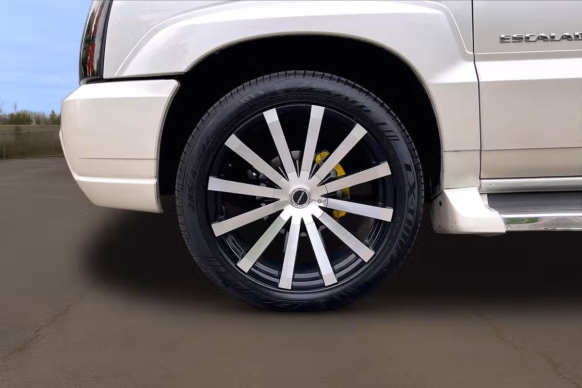 2005 Cadillac Escalade EXT Base Crew Cab Image 9