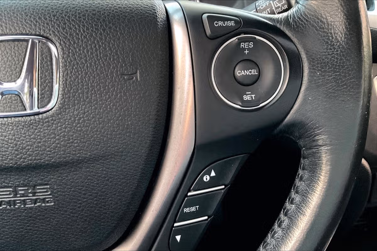 2018 Honda Pilot EX-L Image 17