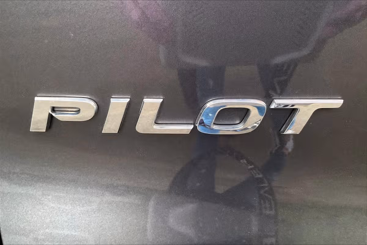 2018 Honda Pilot EX-L Image 8