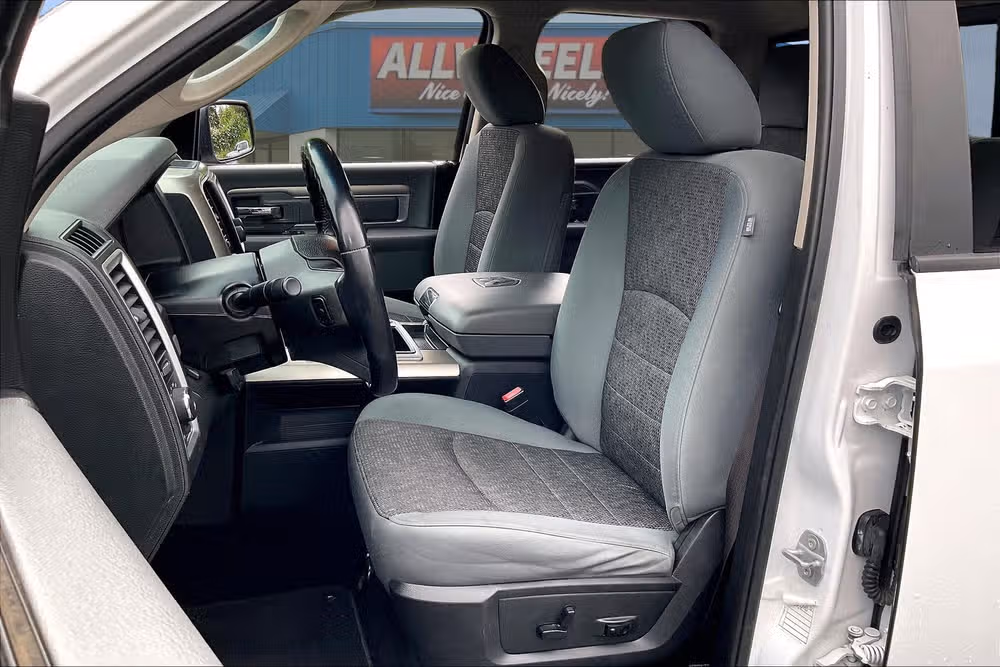 2015 Ram 1500 Big Horn Quad Cab Image 24