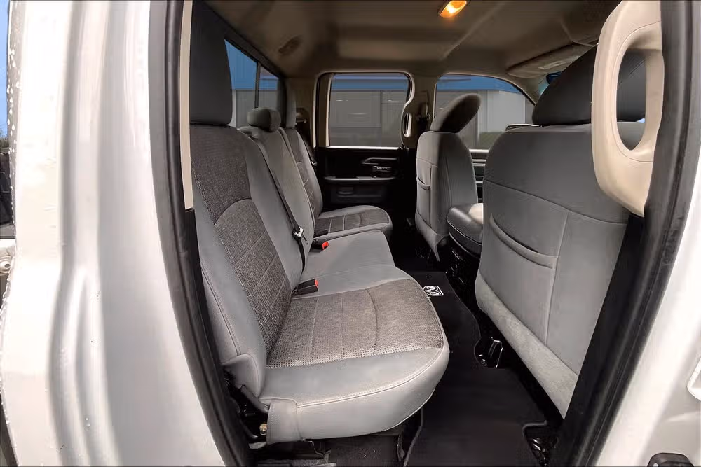 2015 Ram 1500 Big Horn Quad Cab Image 26